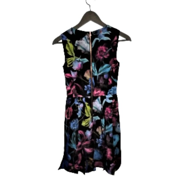 2Pc Nwt Ted Baker London Sleeveless V-Neck Multi Pleated Dress/Earring MSRP $359 - Picture 2 of 6